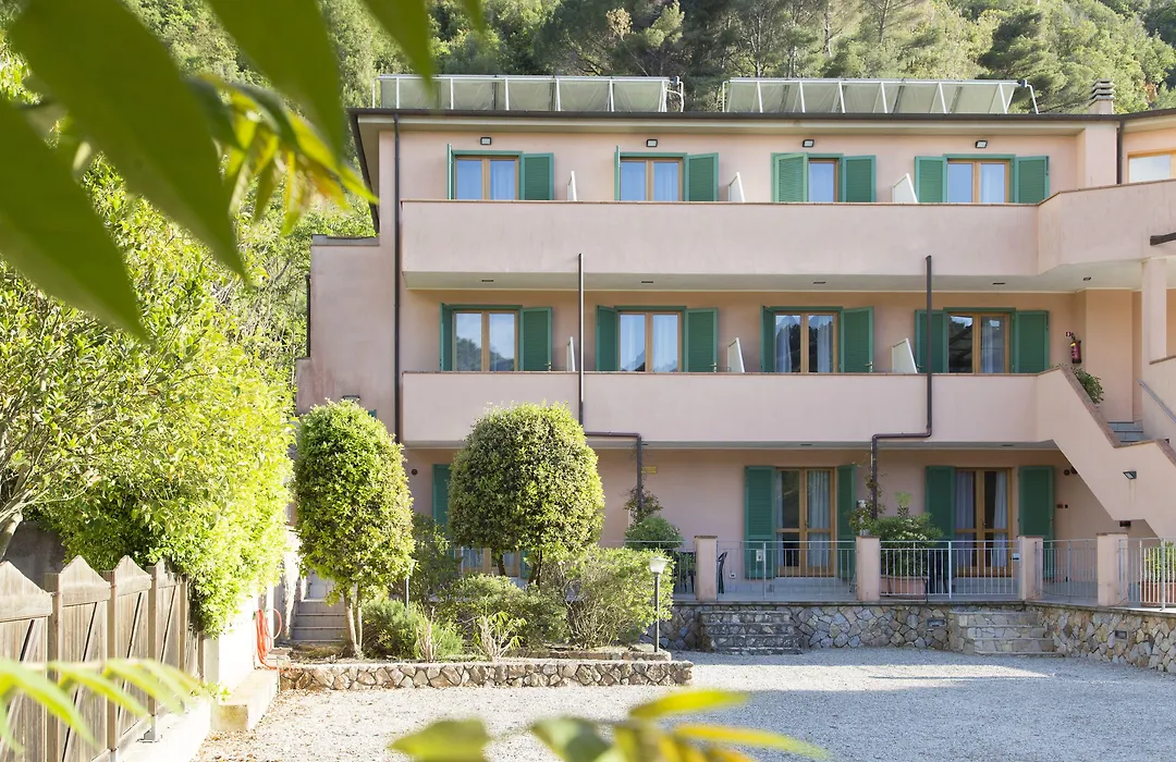 Residence Hotel Villa Mare-1